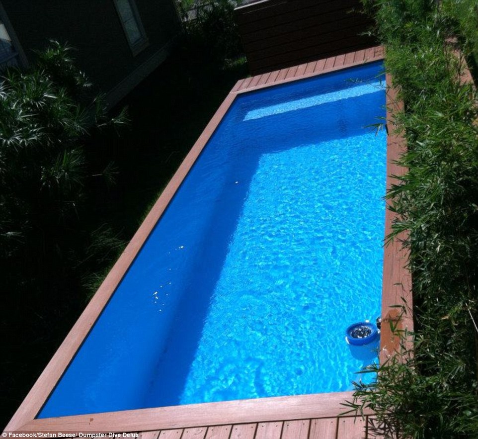 hồ bơi bằng container